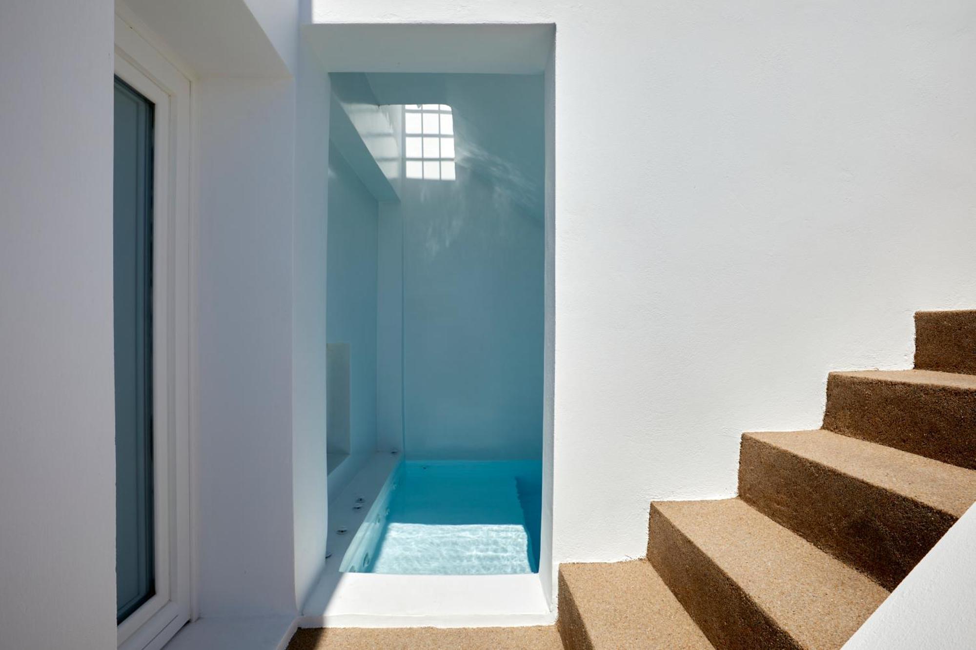 Olia Villas & Suites 이메로비글리 객실 사진